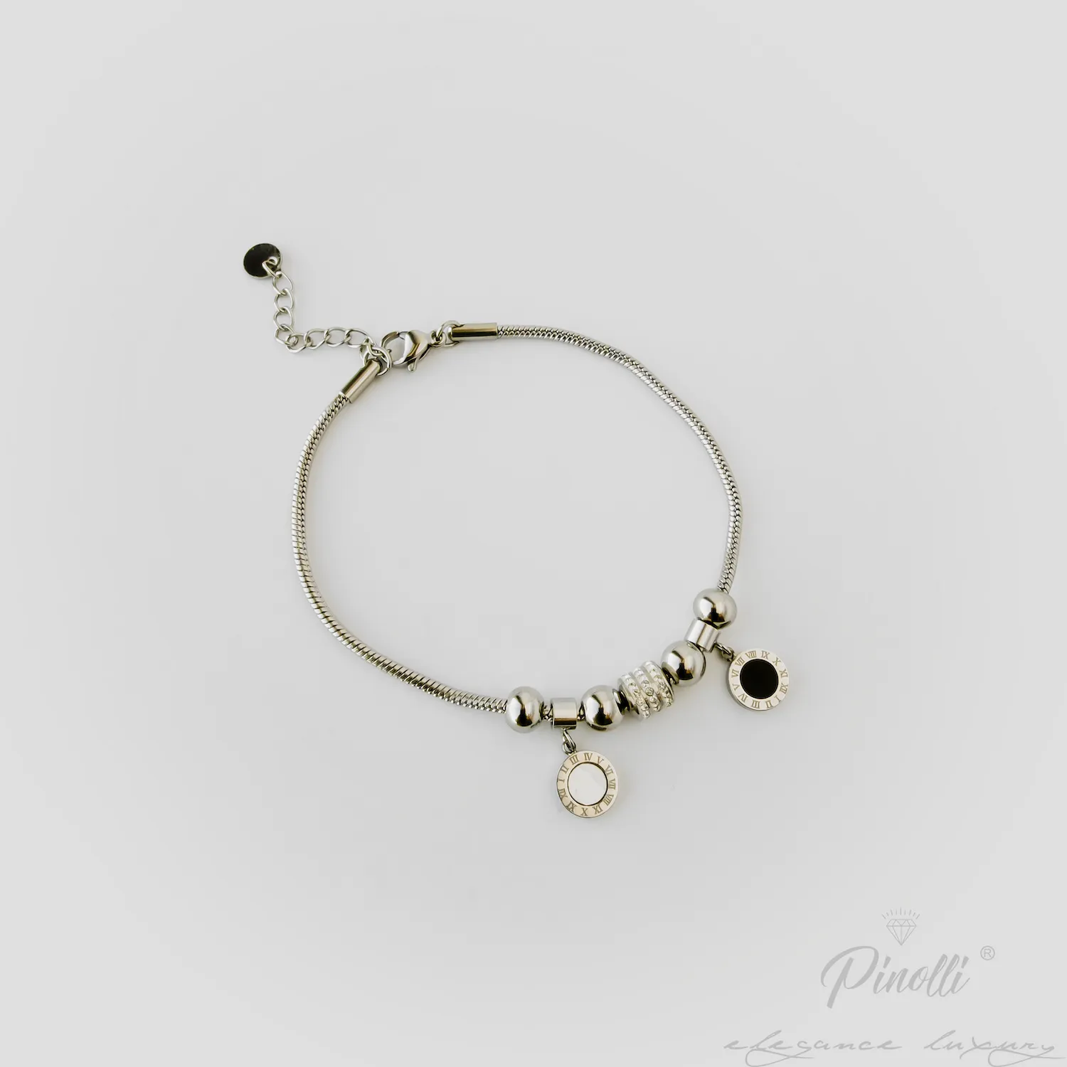 Brățară Nero Tempus Charms Silver cu pandative inscriptionate cu cifre romane