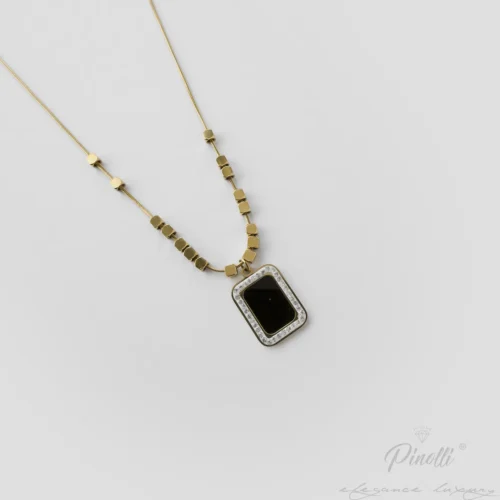Colier elegant cu pandantiv negru